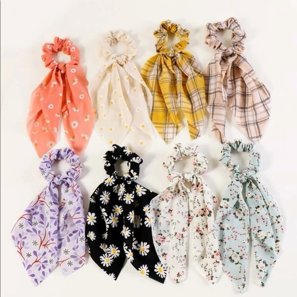 Accessories - Set of 8 Scrunchie Scarfs